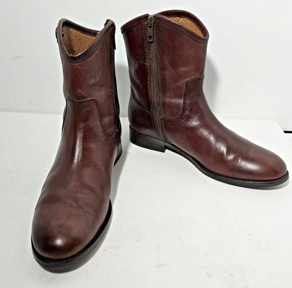 Women's Frye Melissa Button Short 2 Boots Brown Size 8B
